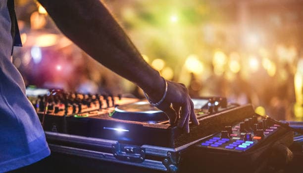DJ and music at Saudade Festival